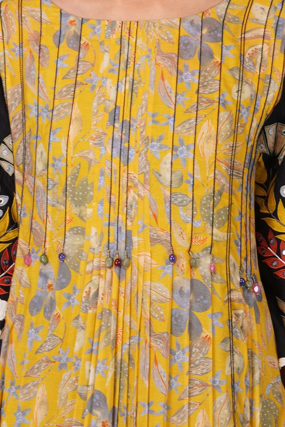 Flower Print Pleated Tunic Set With Applque Sleeves