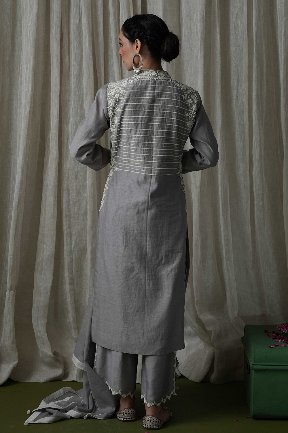 Grey Chanderi Silk Kurta Set With Pearl And Resham Hand Embroidery