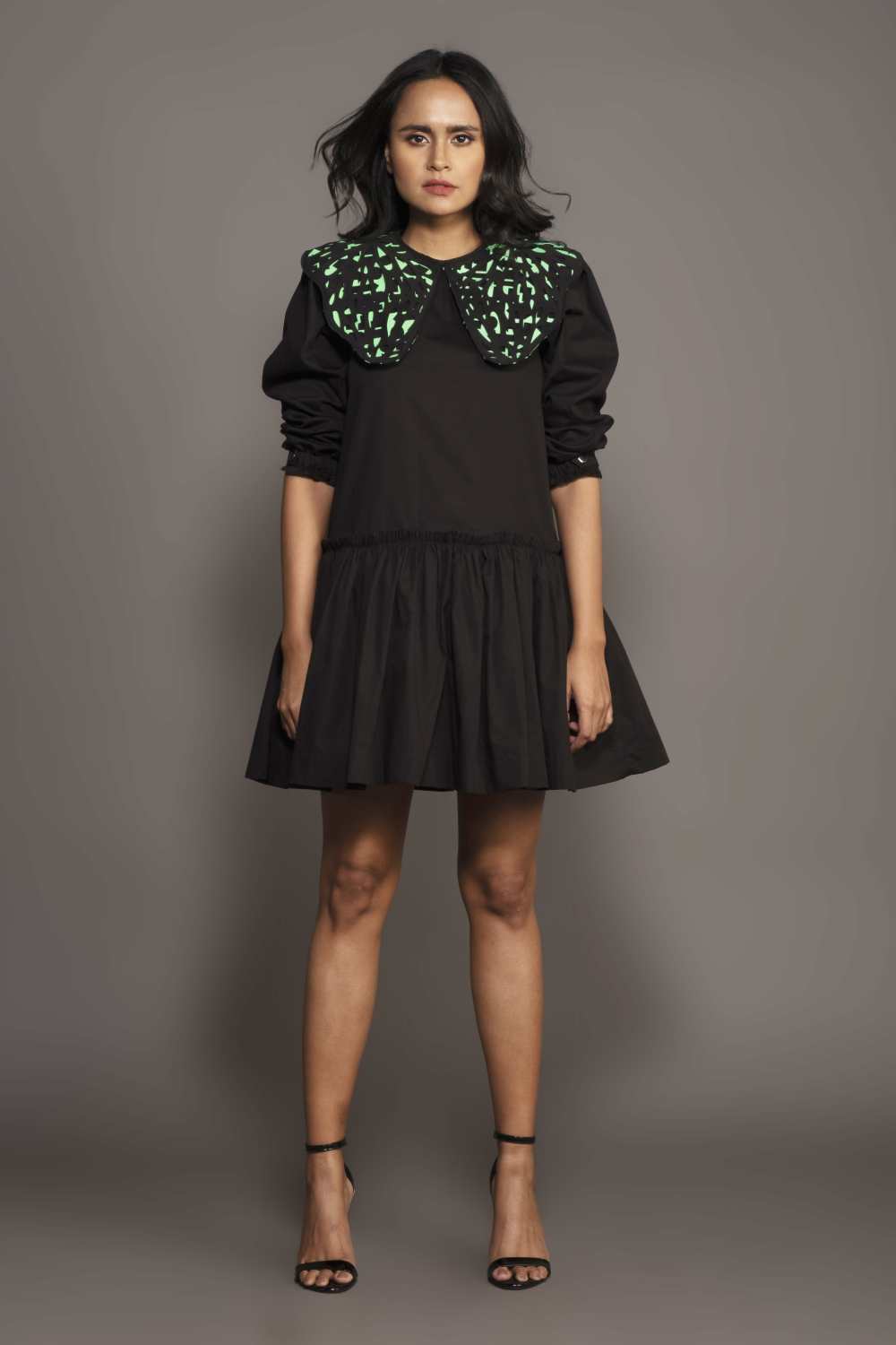 Cotton Dress With Puff Sleeves And Detachable Cutwork Collar