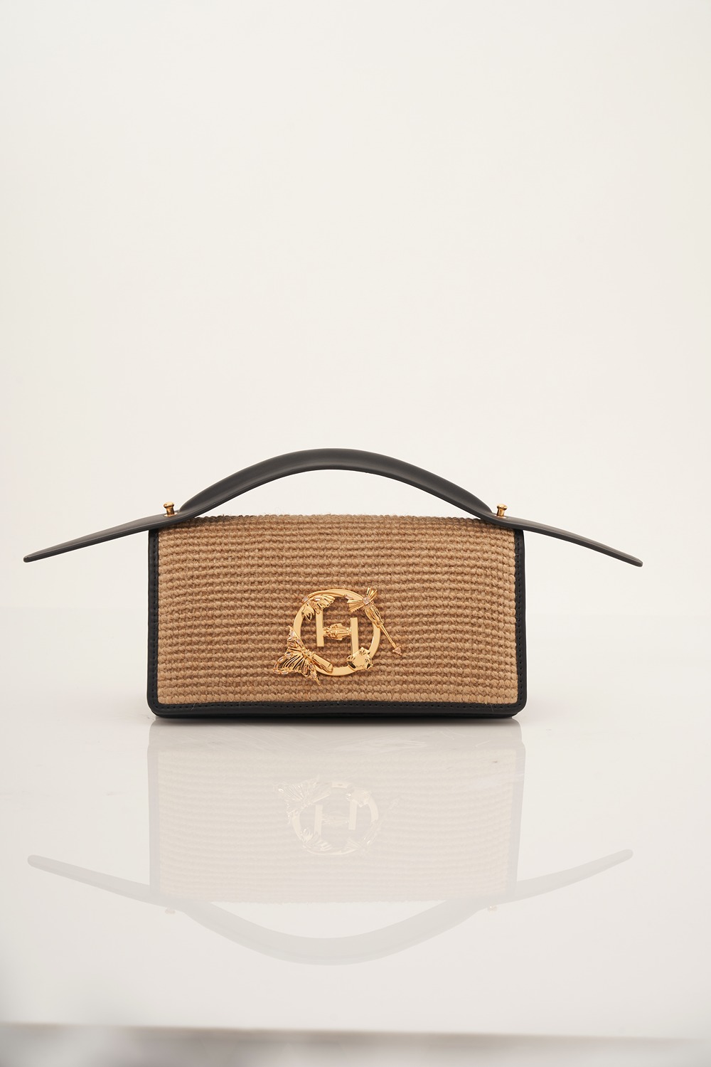 The OH V Paparazzi Bag in Jute