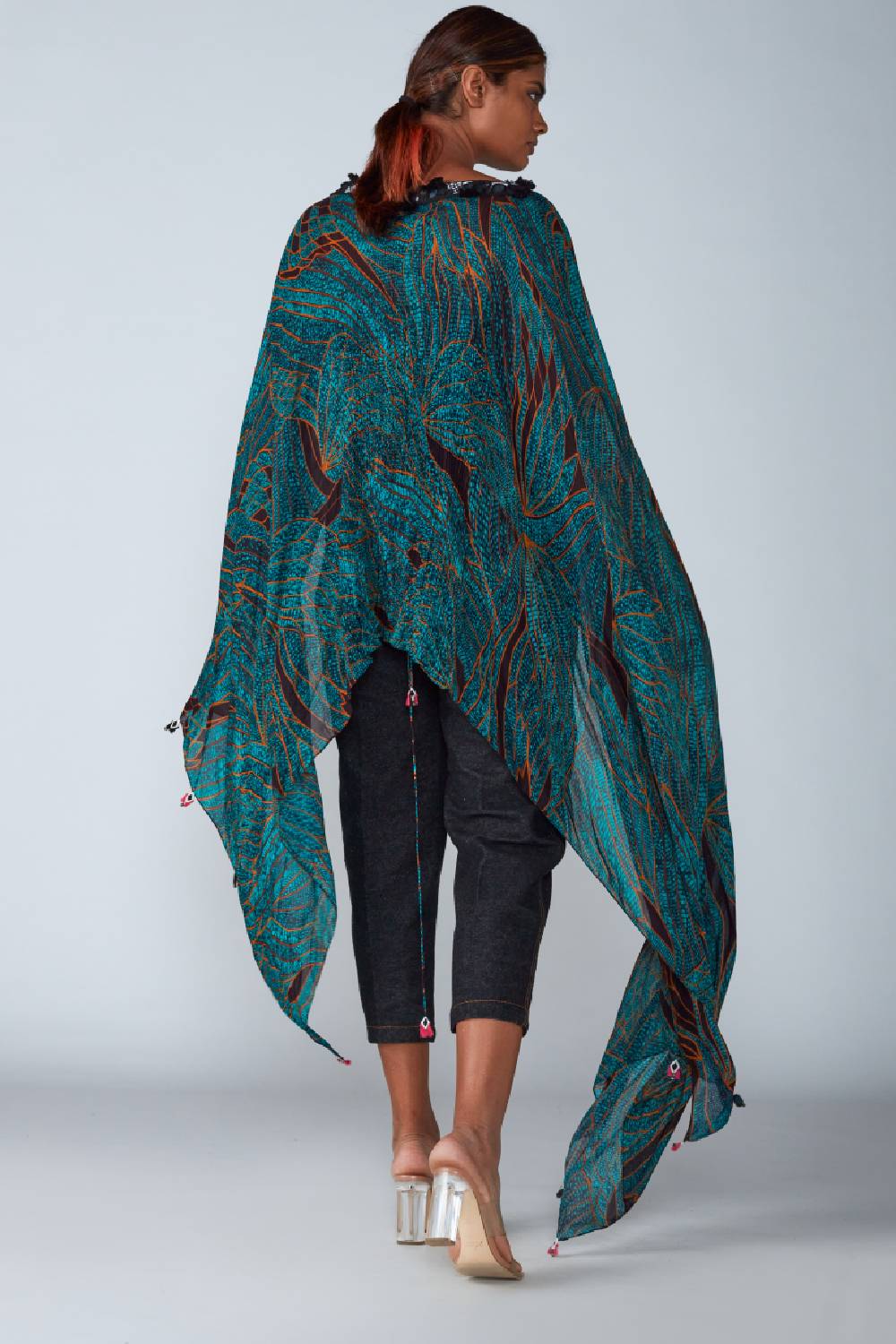 ABSTRACT WING PRINT HAND MICRO PLEATED DUPATTA CAPE