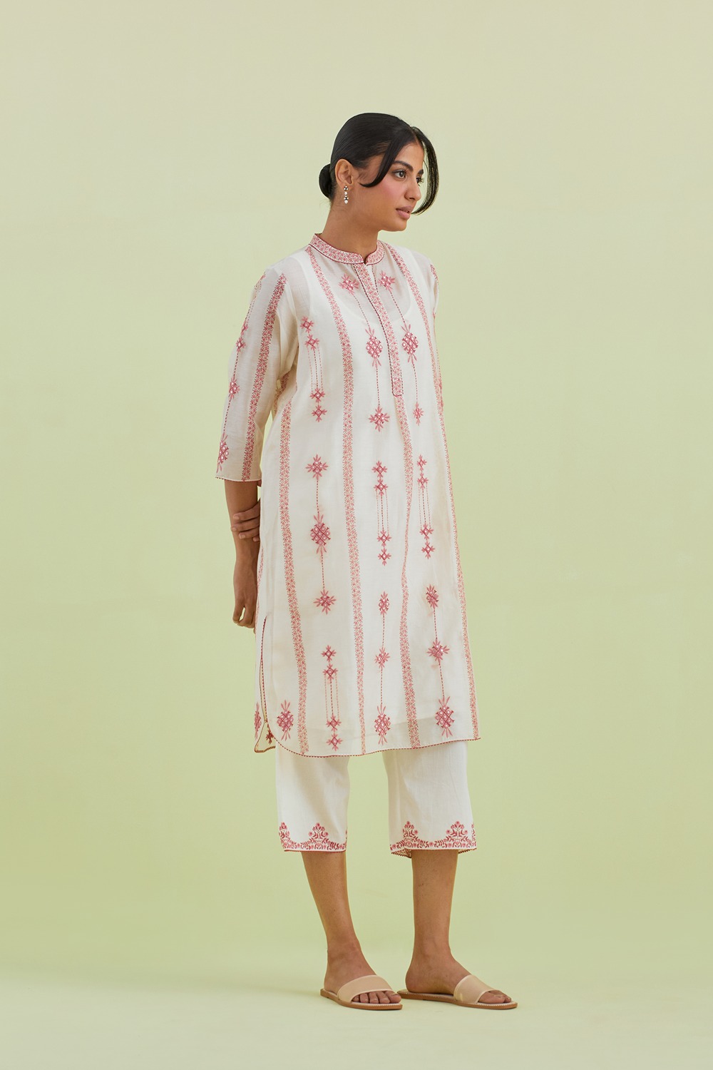 Pink And Off-White Silk Chanderi Straight Short Kurta