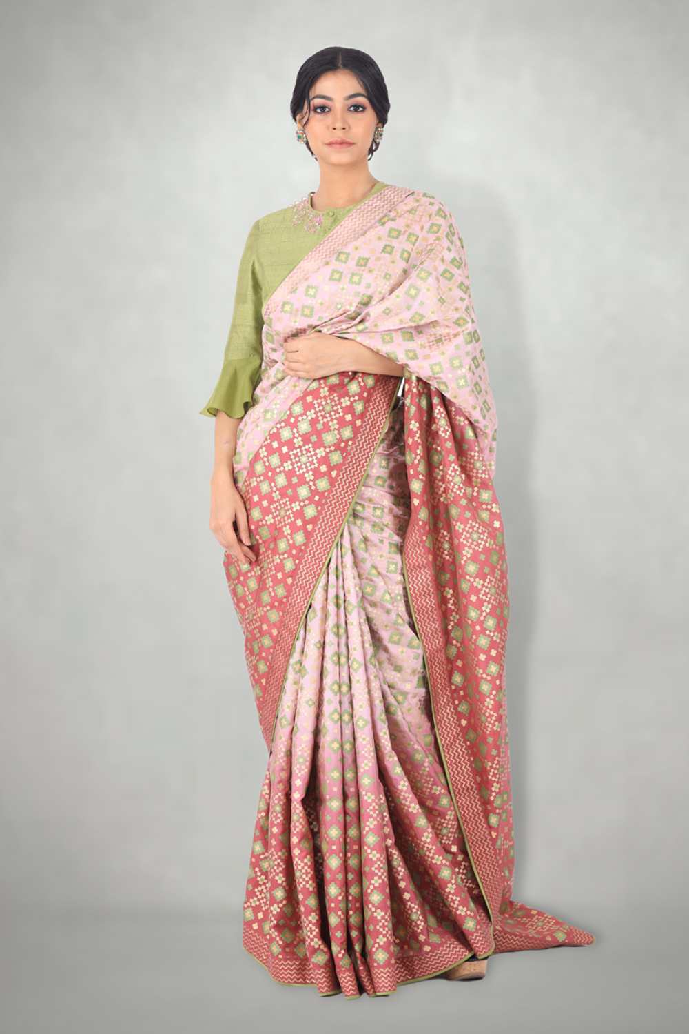 Lilac Pink  Ombre  Ikat Printed Silk Saree Set
