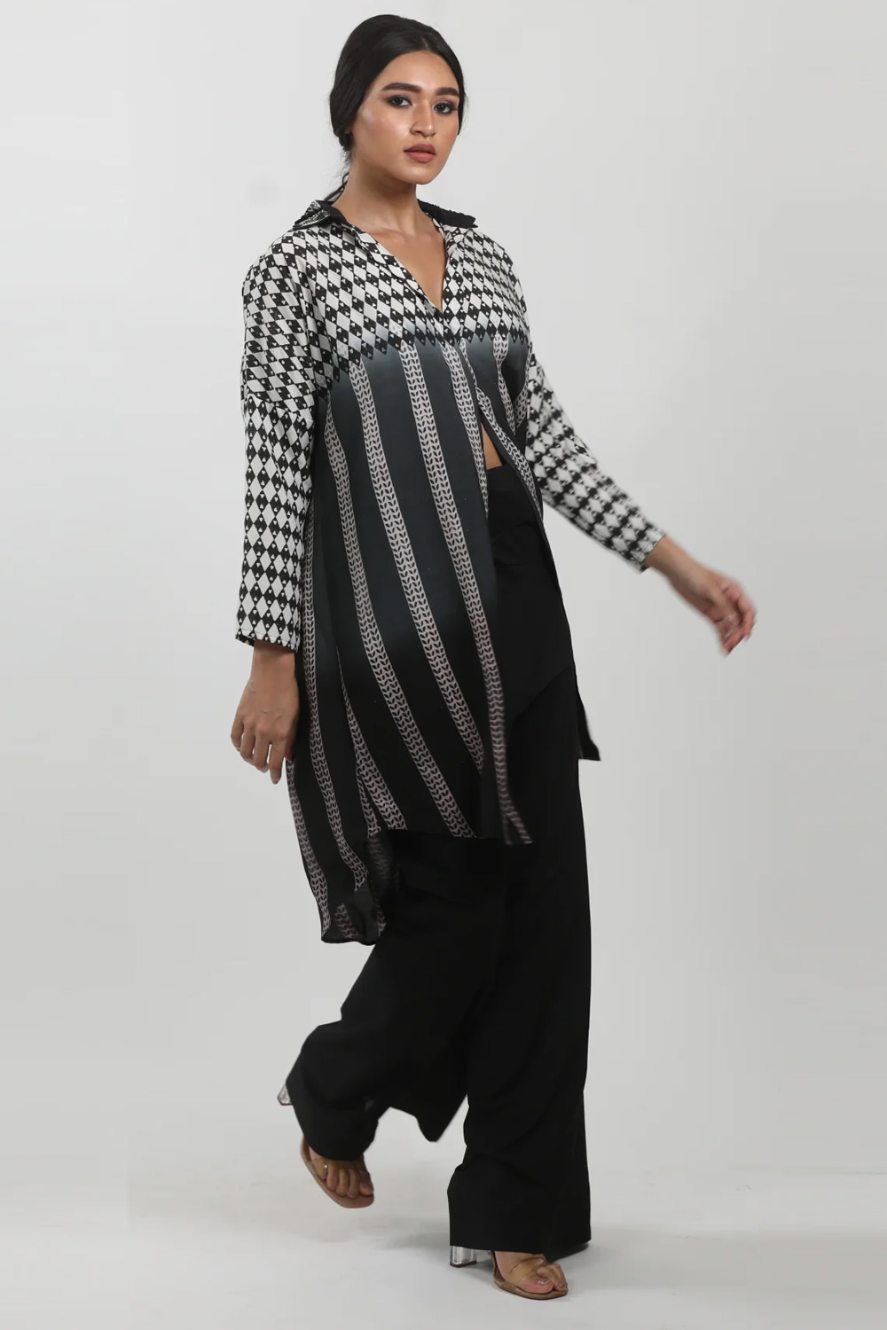 Blck/White Shaded Block Printed & embroidered Shirt Tunic