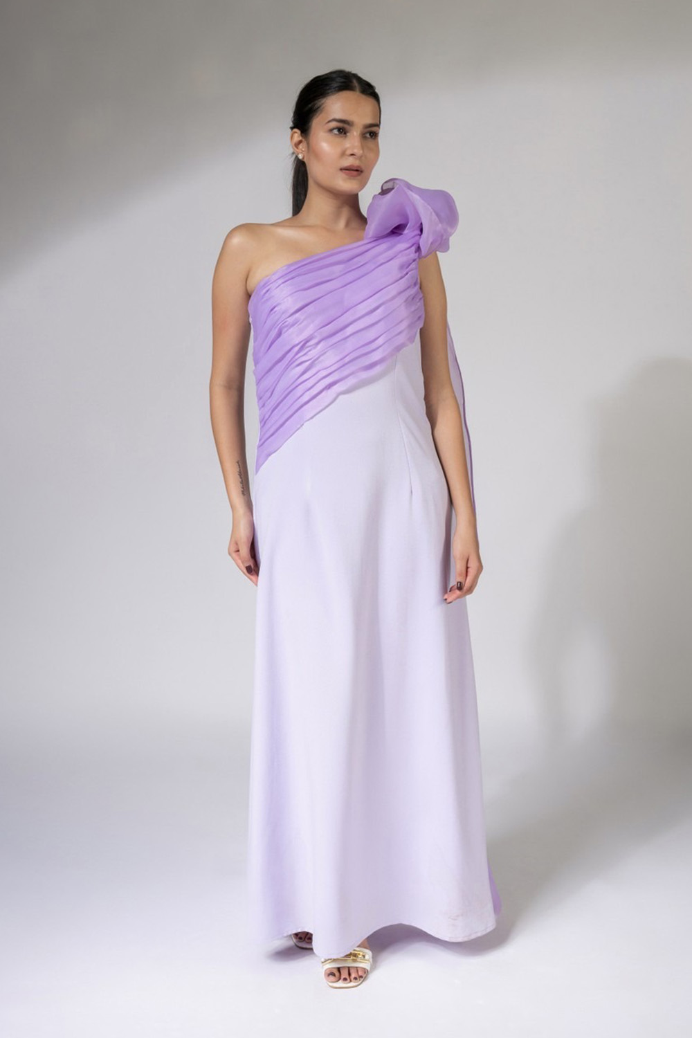 Weaving Cult Lilac Your Highness Veil Draped Detailing Dress 