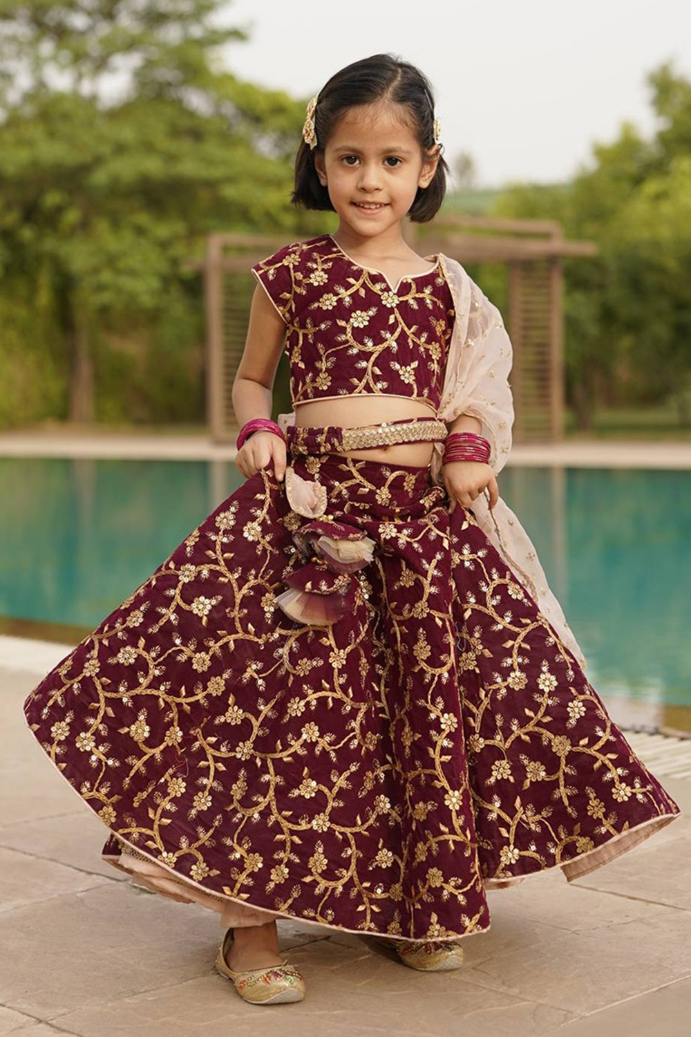 Buy Aparejar Girls Blue Embroidered Velvet Lehenga With Choli And Dupatta  (11 - 12 Years) Online at Best Prices in India - JioMart.